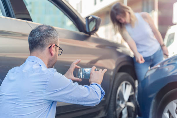 Professional Commercial Auto Insurance technician working in Tano Road, NM